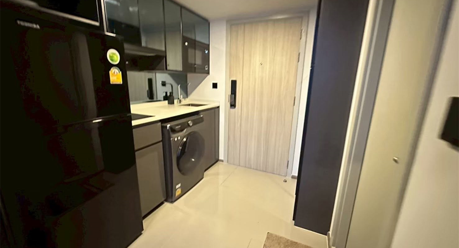 For rent 1 bed condo in Bang Rak, Bangkok