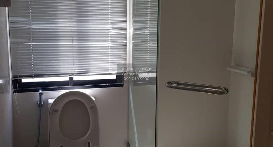 For rent 2 bedrooms condo in Huai Khwang, Bangkok