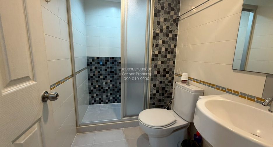 Condo en alquiler de 2 habitaciones en Huai Khwang, Bangkok
