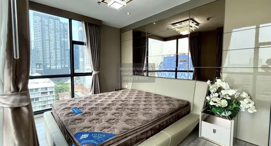 For rent 2 bedrooms condo in Watthana, Bangkok