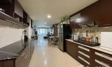 For sale 2 bedrooms condo in Khlong Toei, Bangkok