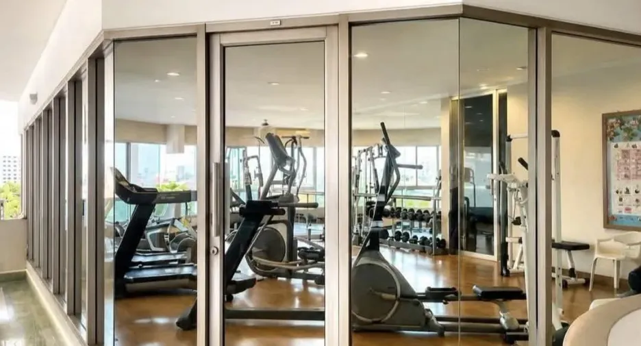 For sale 4 ベッドルーム condo in Bang Phlat, Bangkok