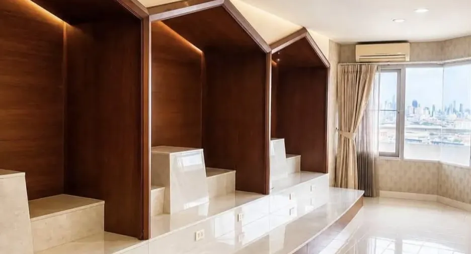 For sale 4 ベッドルーム condo in Bang Phlat, Bangkok
