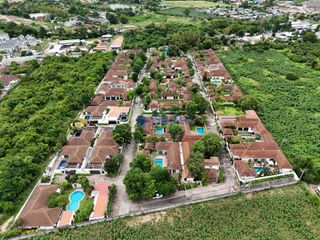 Аренда и продажа 4 спальни дом в Банг Ламунг, Чонбури