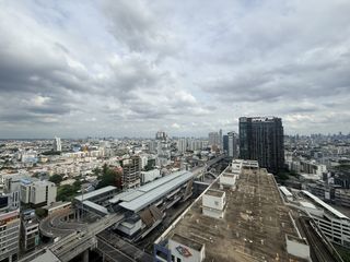 For sale 1 bed condo in Huai Khwang, Bangkok