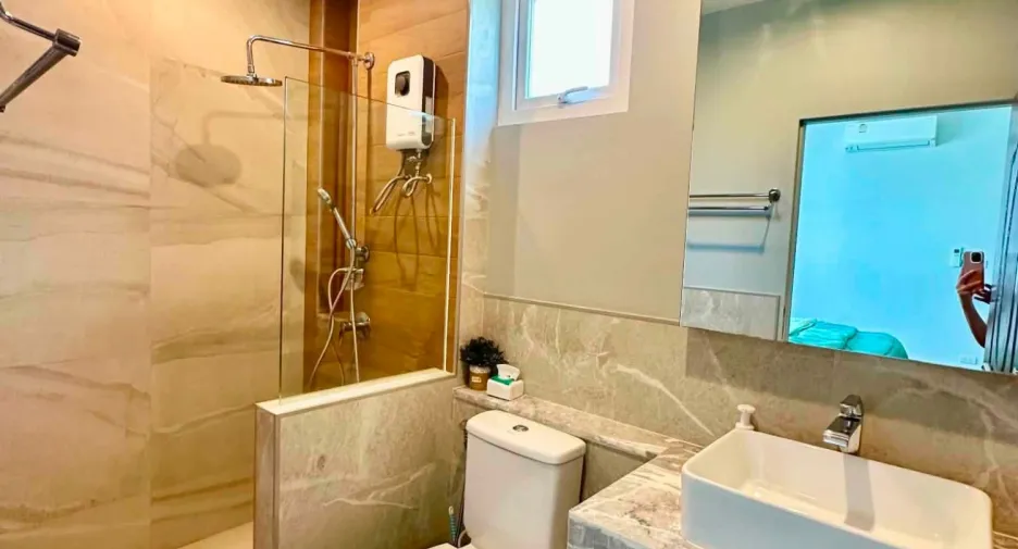 Villa zum Kauf mit 6 Zimmer in Huay Yai, Pattaya