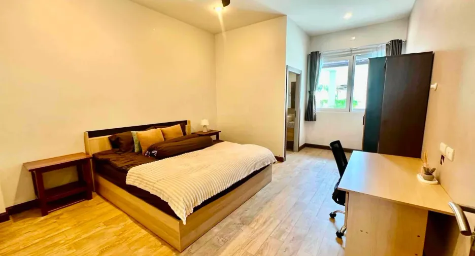 Villa zum Kauf mit 6 Zimmer in Huay Yai, Pattaya