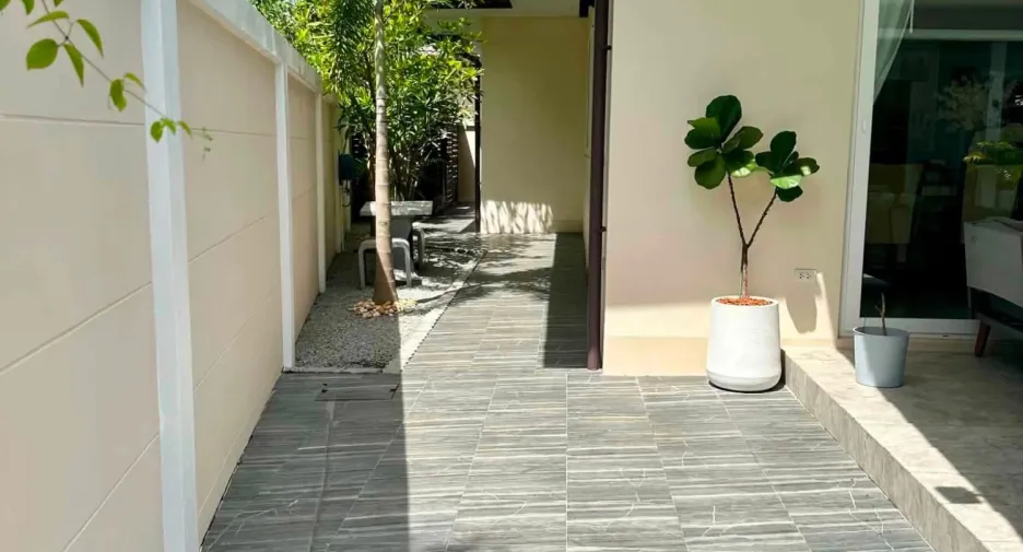 Villa zum Kauf mit 6 Zimmer in Huay Yai, Pattaya