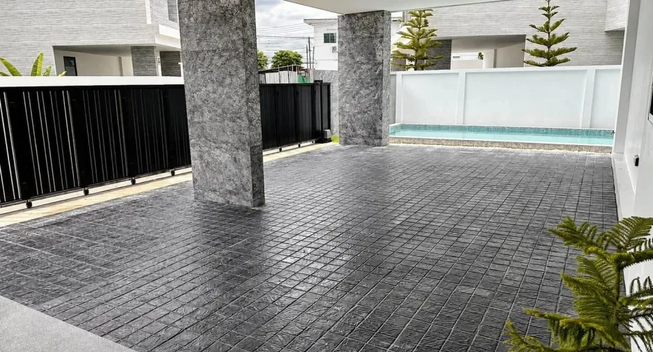 Villa zum Kauf mit 5 Zimmer in Huay Yai, Pattaya