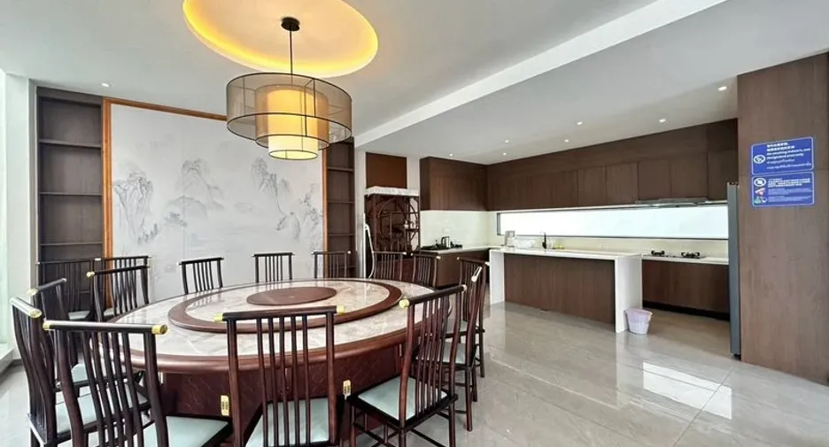 Villa en alquiler de 7 habitaciones en Bang Lamung, Chonburi