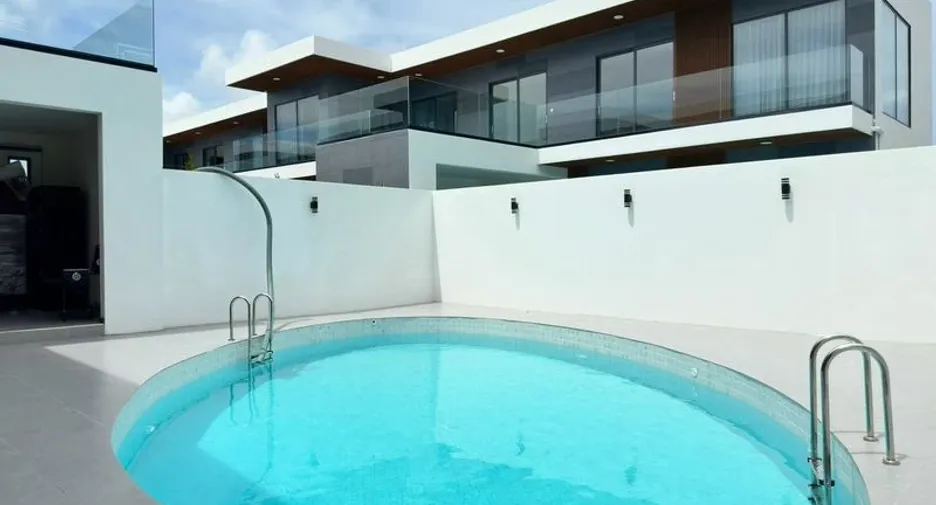 Villa en alquiler de 7 habitaciones en Bang Lamung, Chonburi