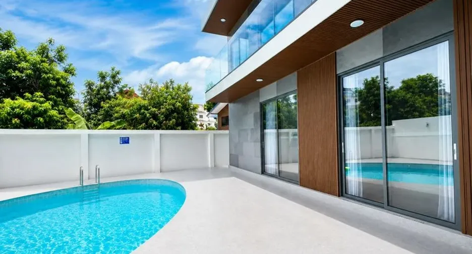 Villa en alquiler de 7 habitaciones en Bang Lamung, Chonburi