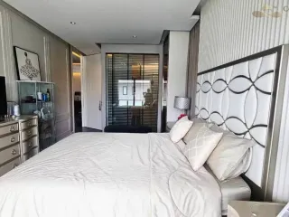 Villa en alquiler de 4 habitaciones en Bang Lamung, Chonburi