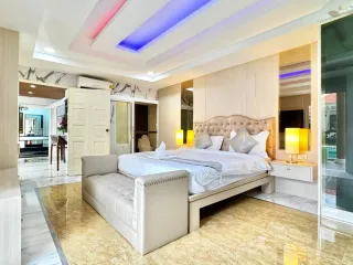 Villa en alquiler de 6 habitaciones en Bang Lamung, Chonburi