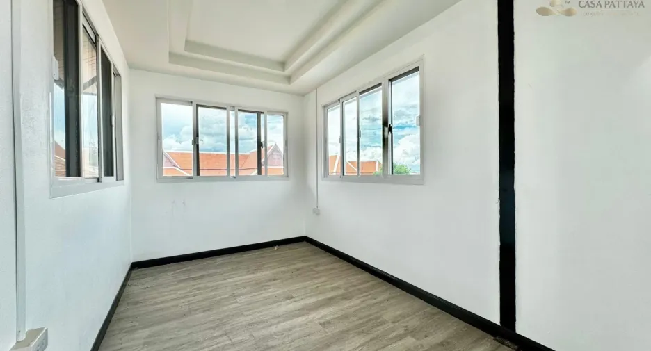 Villa en alquiler de 6 habitaciones en Bang Lamung, Chonburi