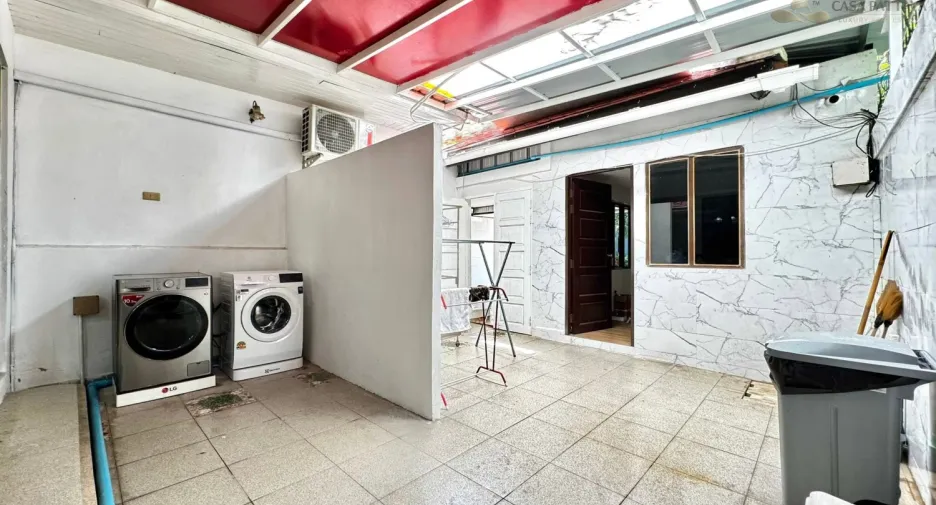 Villa en alquiler de 6 habitaciones en Bang Lamung, Chonburi