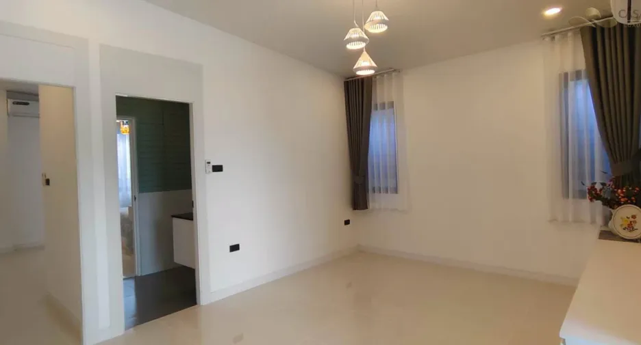 For sale 3 ベッドルーム villa in Bang Lamung, Chonburi