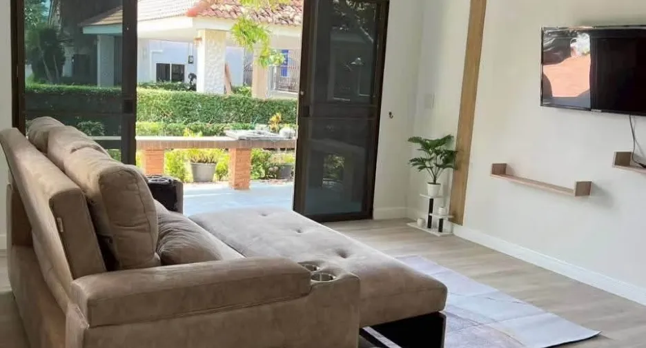 Аренда 2 спальни дом в Йомтиен, Паттайя