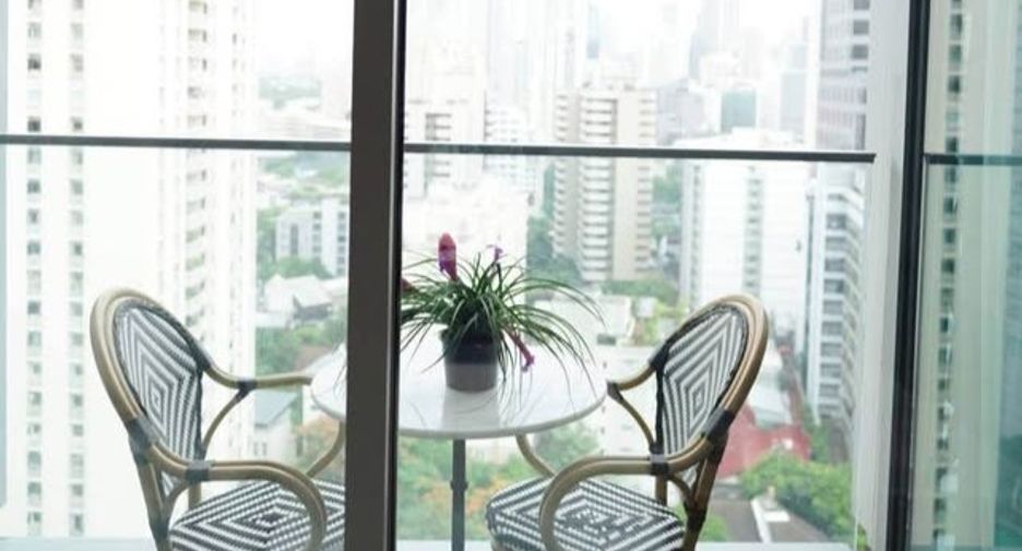 Condo en alquiler de 2 habitaciones en Khlong Toei, Bangkok