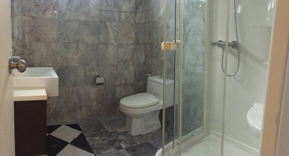 À louer et à vendre 2 chambres condo à Pathum Wan, Bangkok