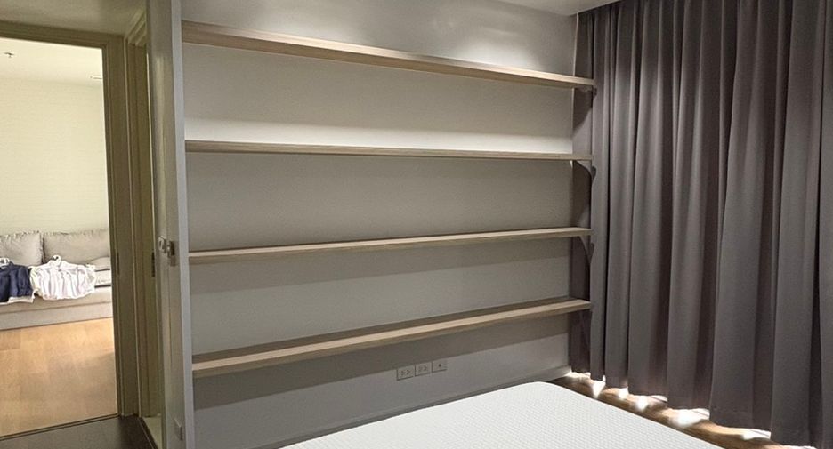 For rent 2 bedrooms condo in Sathon, Bangkok