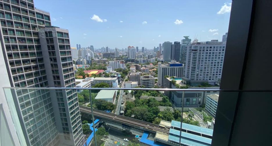 For rent 2 bedrooms condo in Khlong Toei, Bangkok