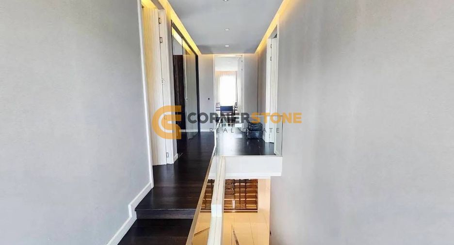 Casa en alquiler de 4 habitaciones en Bang Lamung, Chonburi