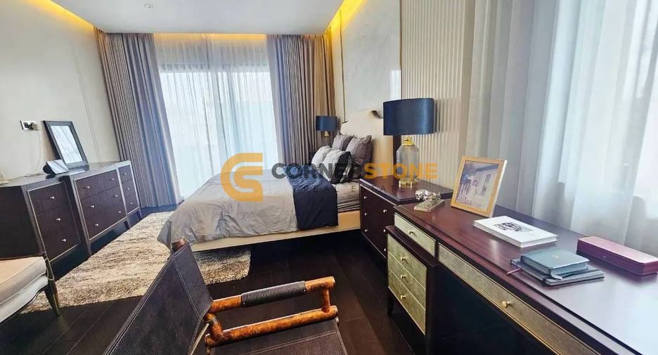 Casa en alquiler de 4 habitaciones en Bang Lamung, Chonburi