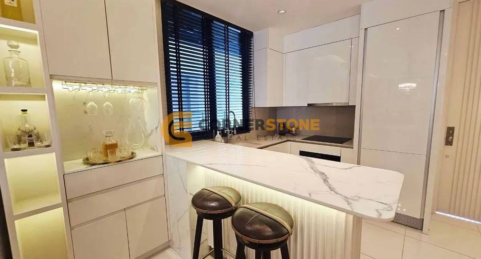 Casa en alquiler de 4 habitaciones en Bang Lamung, Chonburi