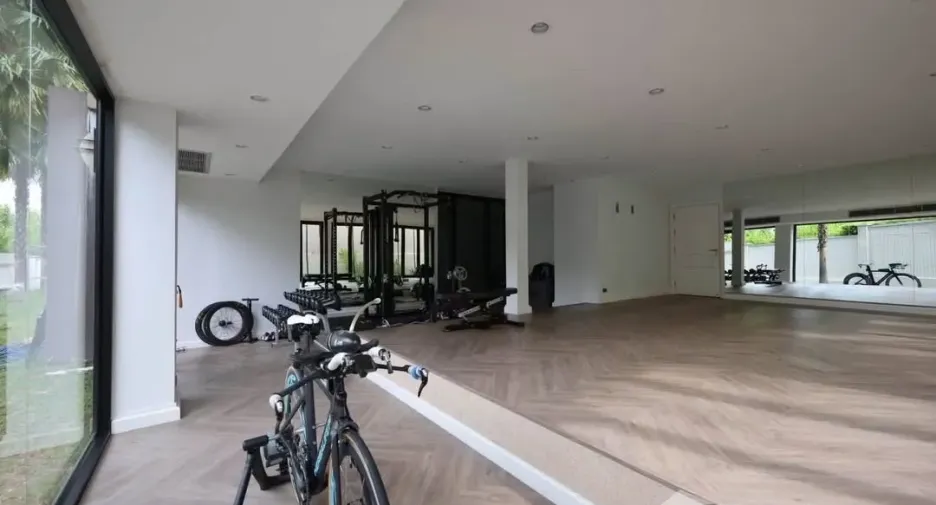 À vendre 5 chambres villa à Pak Kret, Nonthaburi