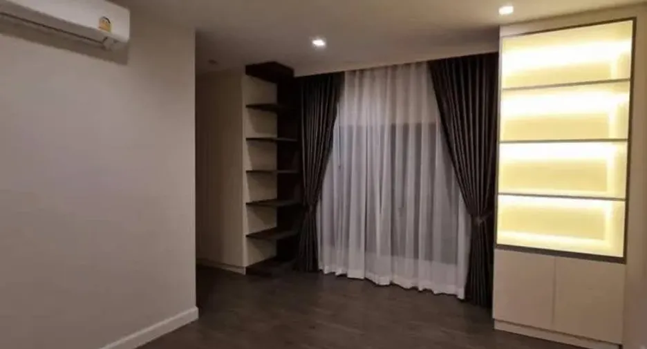 À vendre 4 chambres maison à Pak Kret, Nonthaburi