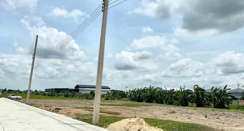 Terreno en venta en Bang Bua Thong, Nonthaburi