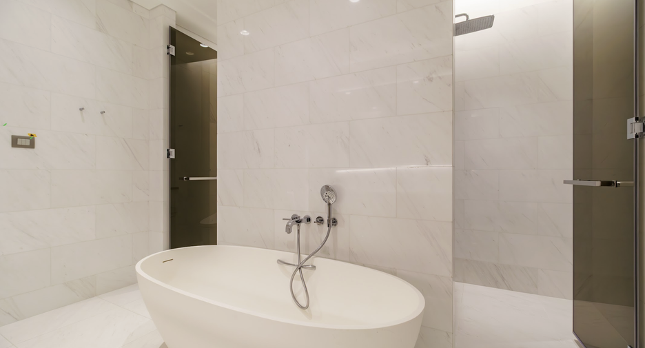 Condo en alquiler de 2 habitaciones en Pathum Wan, Bangkok