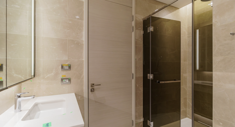 Condo en alquiler de 2 habitaciones en Pathum Wan, Bangkok