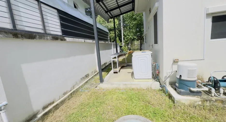 For rent 3 bedrooms house in San Kamphaeng, Chiang Mai