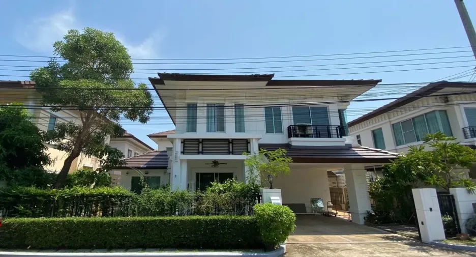 Аренда 4 спальни дом в Mueang Samut Prakan, Самутпракан