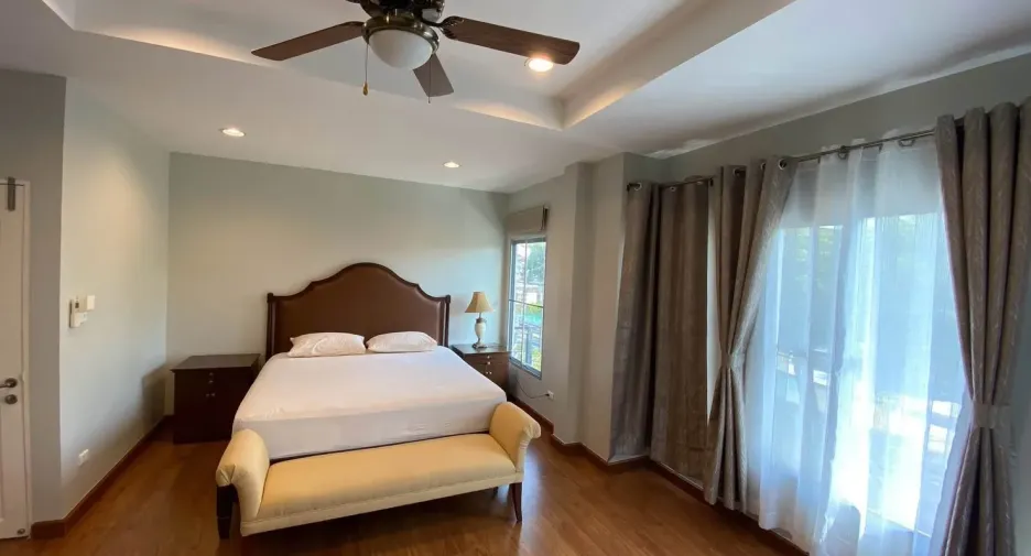 Аренда 4 спальни дом в Mueang Samut Prakan, Самутпракан