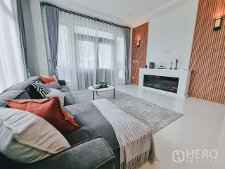 Аренда и продажа 5 спальни дом в Лат Крабанг, Бангкок