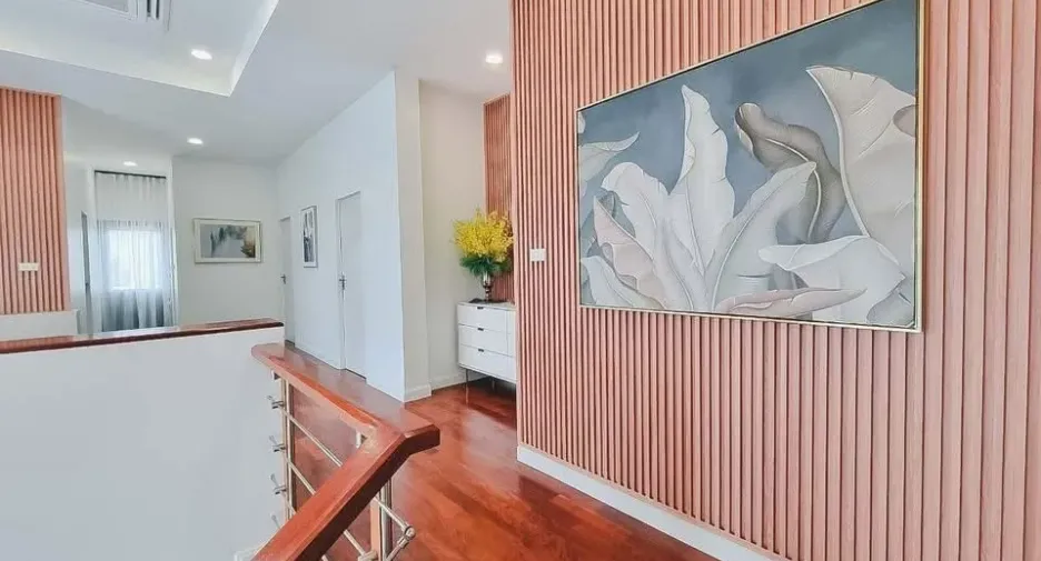 For rent and for sale 5 bedrooms house in Lat Krabang, Bangkok