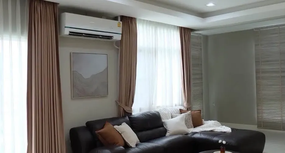 出租 4 卧室 独立屋 在 Bang Phli, Samut Prakan