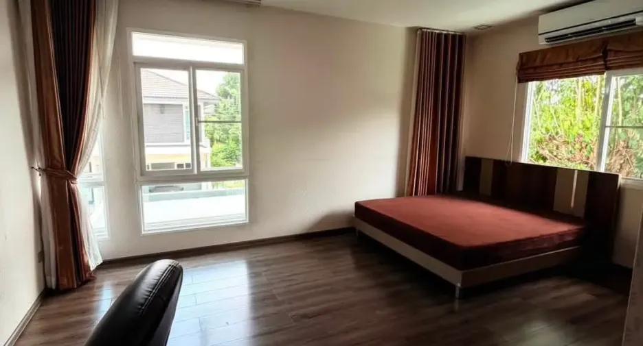 出租 4 卧室 独立屋 在 Bang Phli, Samut Prakan