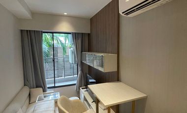 À louer et à vendre 1 chambre condo à Watthana, Bangkok