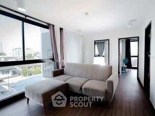 For rent 2 bedrooms condo in Huai Khwang, Bangkok
