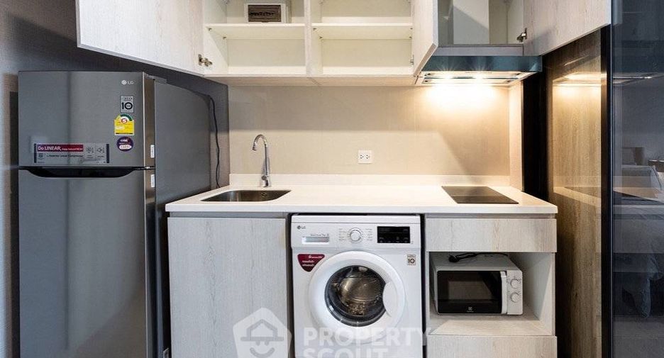 For rent 1 bed condo in Pathum Wan, Bangkok
