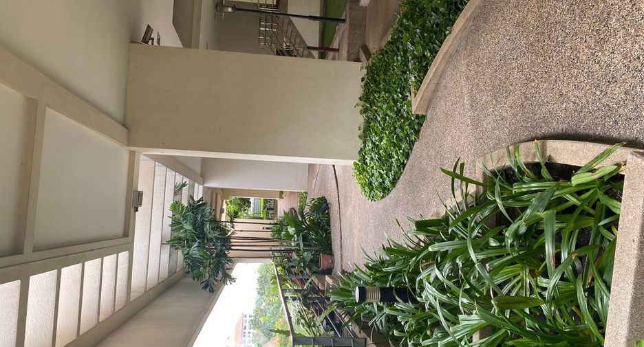 Condo en venta de 3 habitaciones en Sathon, Bangkok