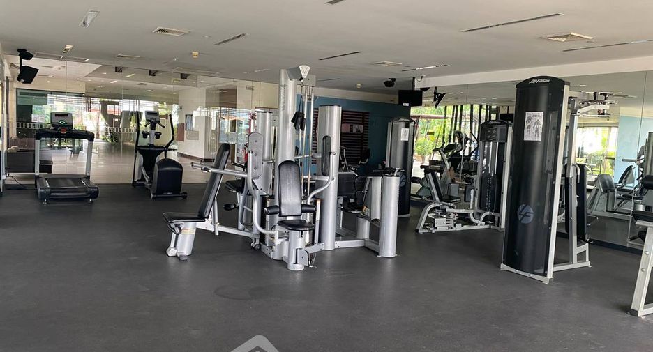 Condo en venta de 3 habitaciones en Sathon, Bangkok