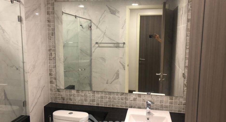 À louer et à vendre 1 chambre condo à Khlong San, Bangkok