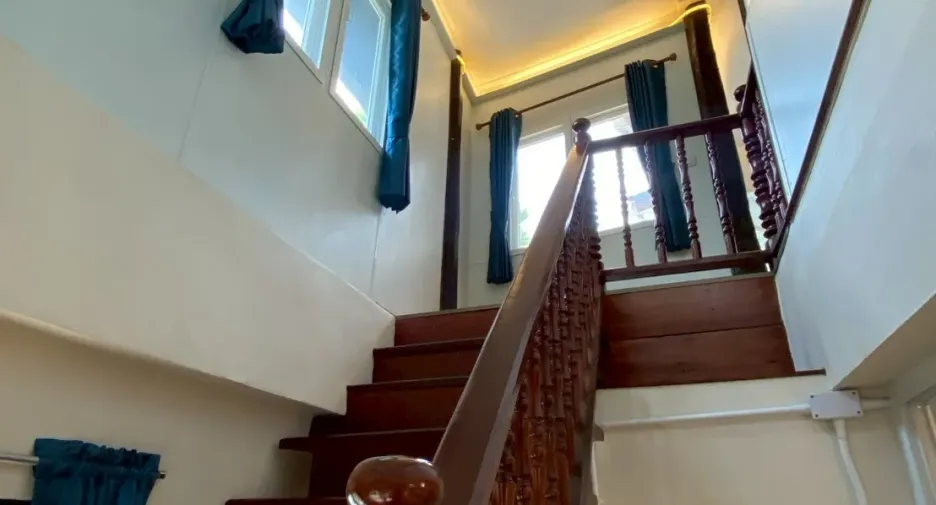 For rent 4 bedrooms house in Mueang Chiang Mai, Chiang Mai