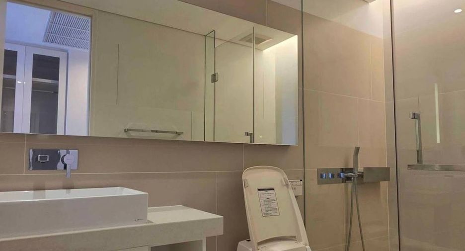 For rent and for sale 1 bed condo in Sathon, Bangkok