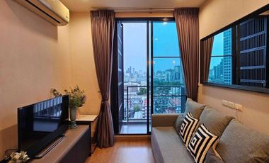 Wohnung zur Miete und zum Kauf mit 2 Zimmer in Phra Khanong, Bangkok